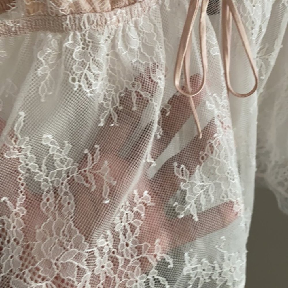 SOLD... VS Lace/Silky Lingerie Top NWOT S - Picture 6 of 9